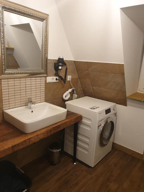 VICTORY GuestHouse Bielefeld Extérieur photo